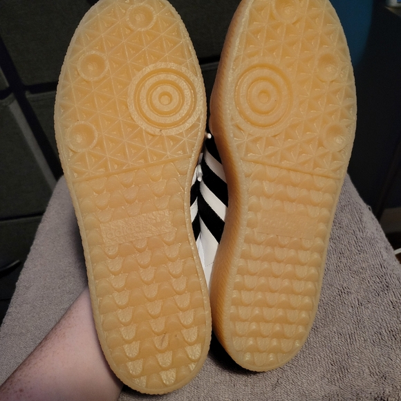 Adidas samba white, rubber sole, size 9 women - Picture 5 of 5